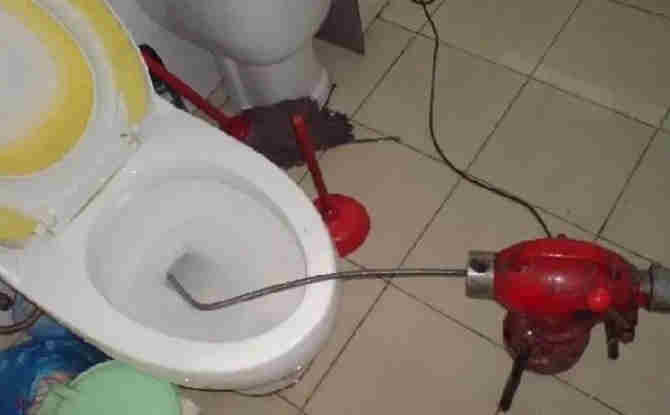 乌尔禾马桶通下水